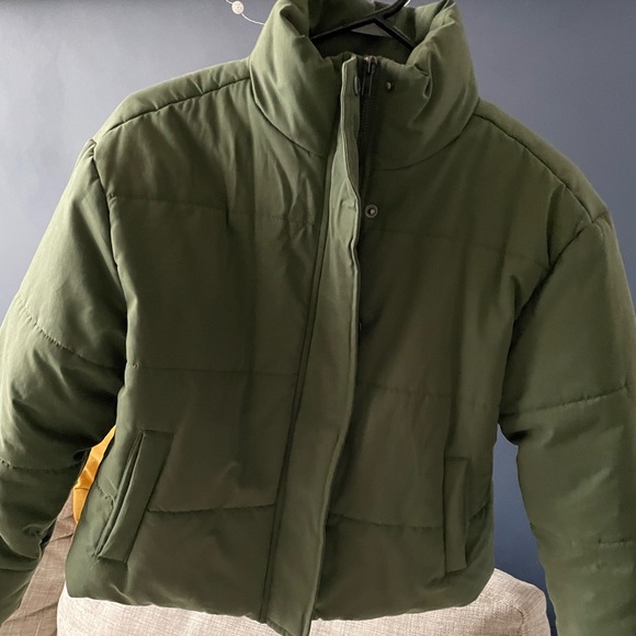 RVCA Eezeh Puffer Jacket. Size Small - Picture 2 of 4